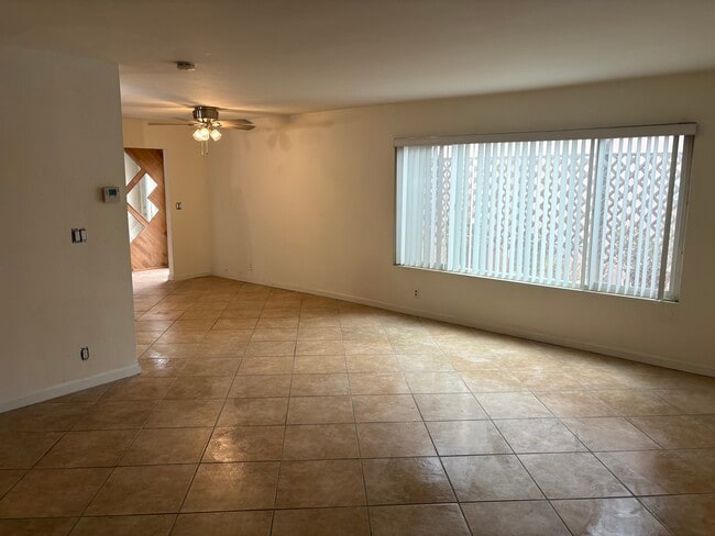 Foto del edificio - 2144 Boundary St