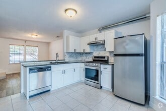 Building Photo - 1411 Gracy Farms Ln