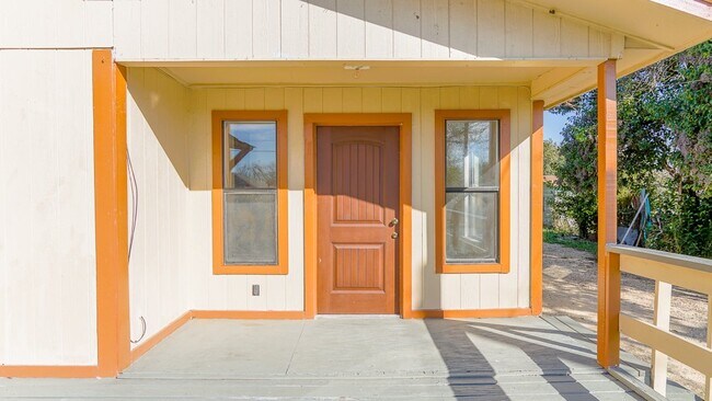 Building Photo - 211 Spaatz St