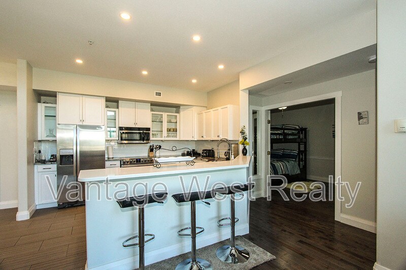Photo principale - 1088-1088 Sunset Dr