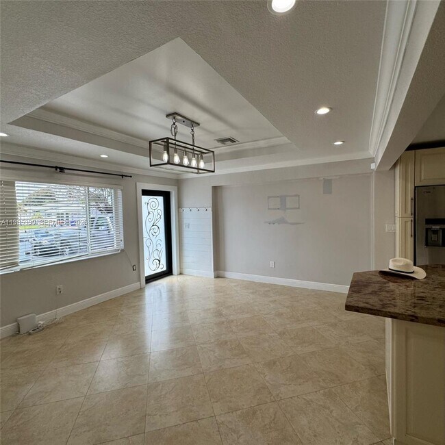 Foto del edificio - 4261 SW 22nd St