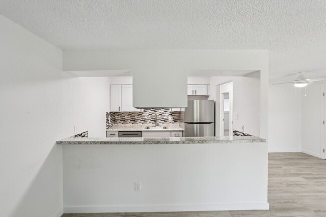 Interior Photo - Images Garden View Apartments