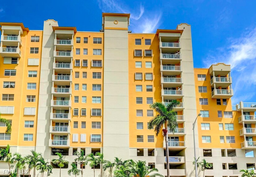 1 Br 1 Bath Apartment Bayview Condo Condo For Rent In North Bay Village Fl Apartments Com