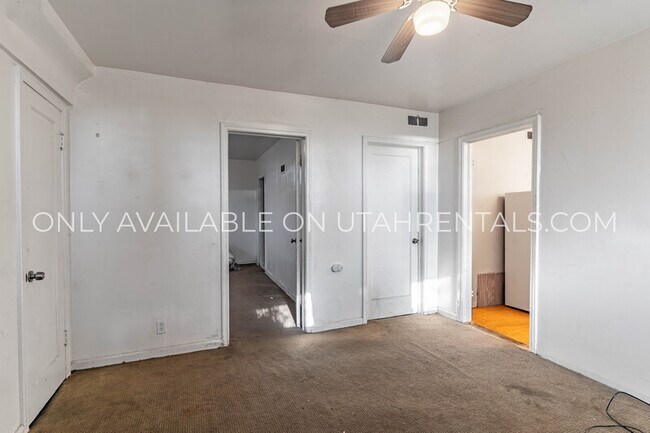 Foto del edificio - 40 E State St