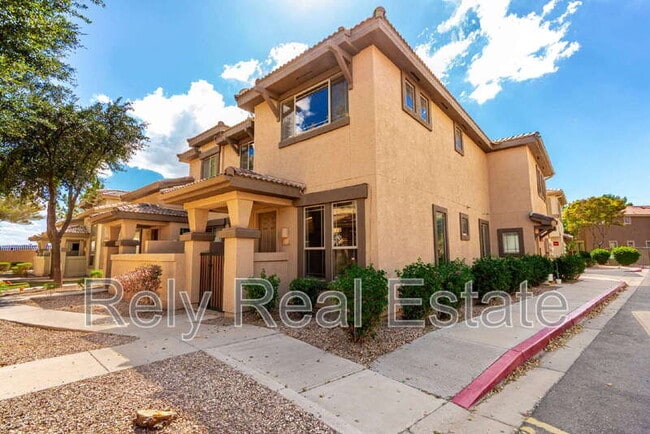 Building Photo - 1225 N 36th St