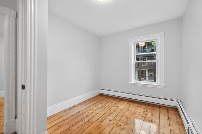 Foto del edificio - 114 Woodstock St