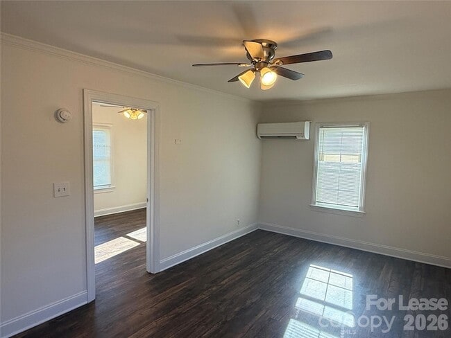 Foto del edificio - 2203 Highland St