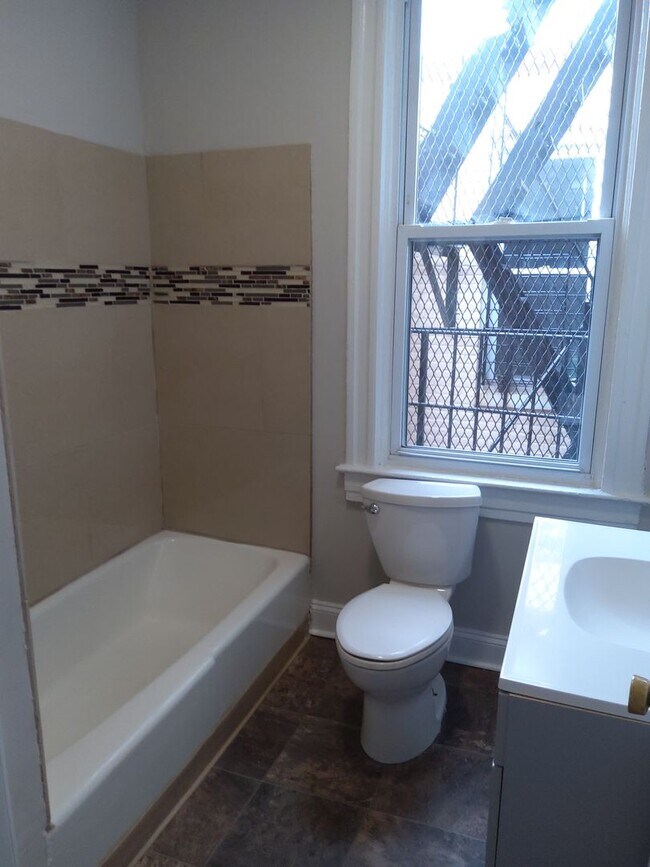 Foto del edificio - 2920 N Calvert St