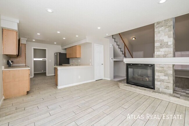 Foto del edificio - 4834 N Genoa St