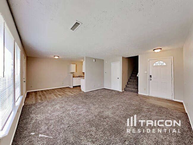 Building Photo - 779 Fern St
