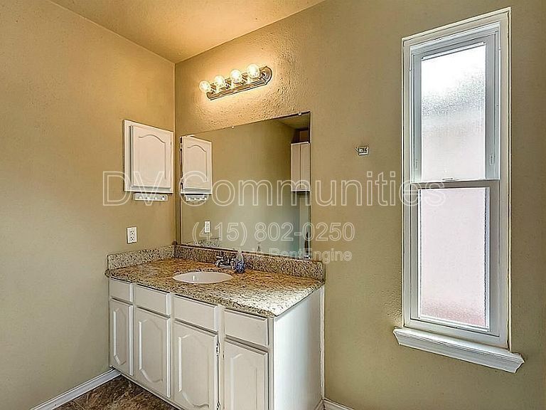 Foto principal - 5907 Cinnamon Creek Cir