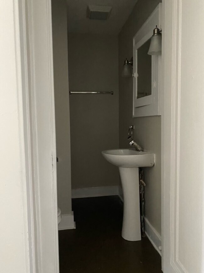 Building Photo - 295 - 299 State