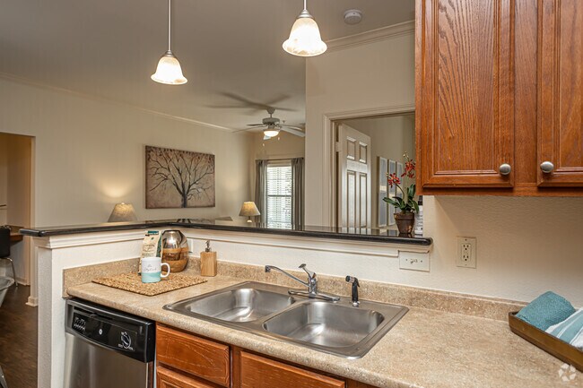 2BR, 2BA - 1,164SF - The Park at Whispering Pines