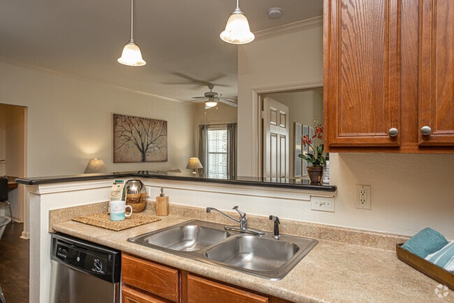 2BR, 2BA - 1,164SF - The Park at Whispering Pines