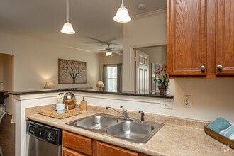 2BR, 2BA - 1,164SF - The Park at Whispering Pines