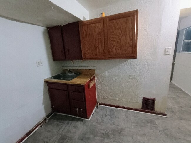 Foto del edificio - 9 Nutt Ave