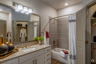 2BR, 1BA - 1,105SF - Bathroom 2 - Milestone at Mission Ridge