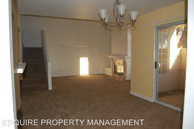 Building Photo - 665 E Pleasant Valley Rd