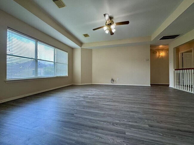 Building Photo - 3606 Paluxy Cir