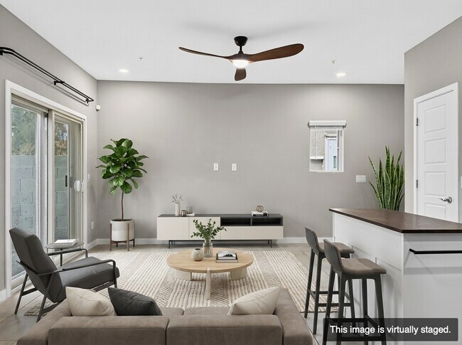 Foto del edificio - 8460 N 22nd Dr