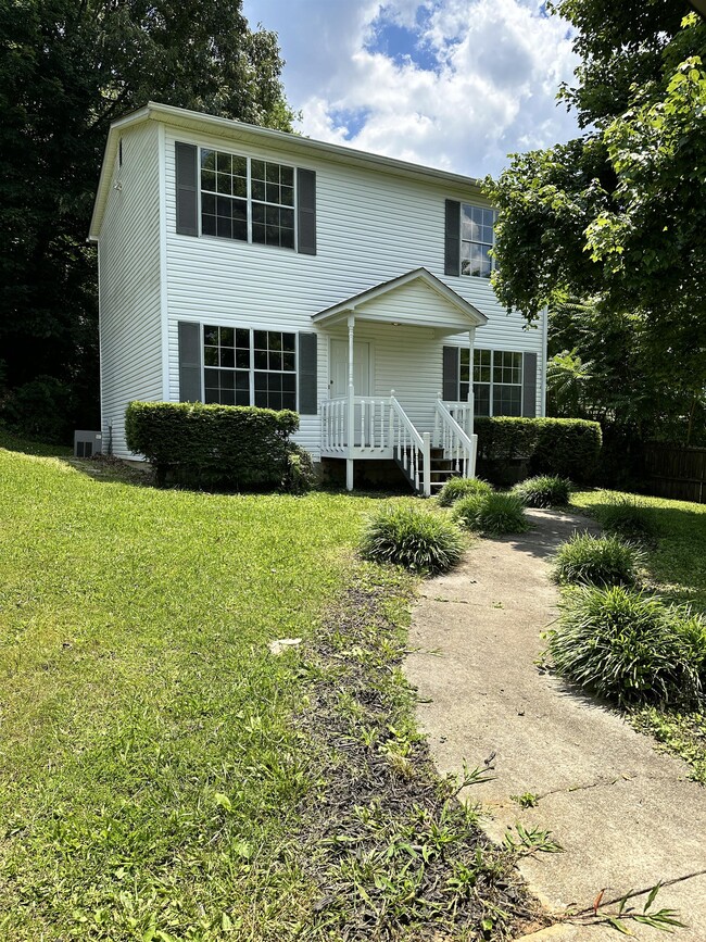 Building Photo - 2624 Forestdale Ave