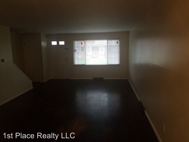 Building Photo - 4913 Fairway Ct