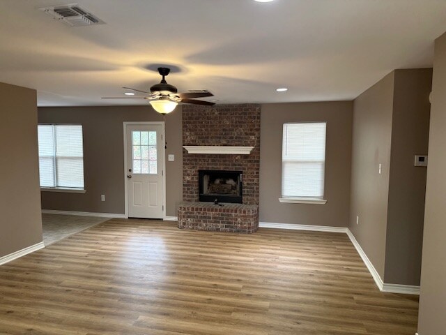 Foto del edificio - 106 Joe Burl Ln