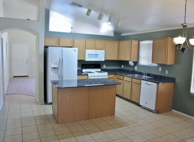 Foto del edificio - 4BR/2BA/2CG, 1889 sq.ft. in Copper Point subdivision, Sierra Vista, AZ