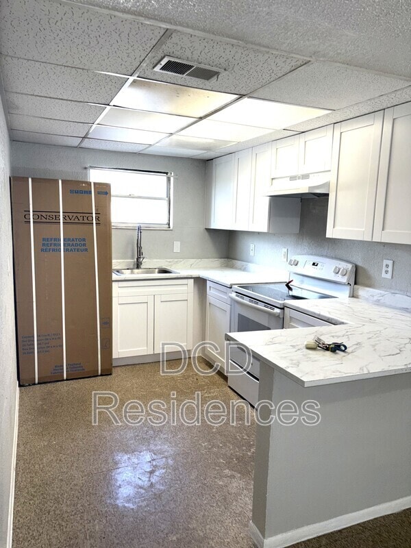 Building Photo - 5504 Pine Forest Ct