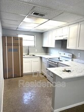 Building Photo - 5504 Pine Forest Ct
