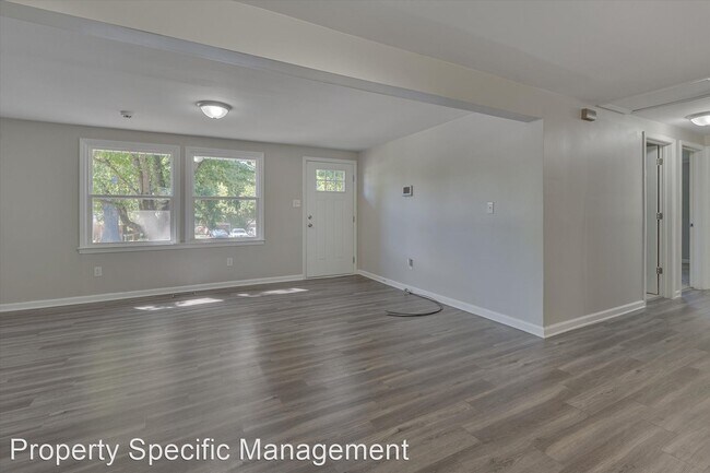 Building Photo - 3 br, 1 bath House - 409 Dudley Ave