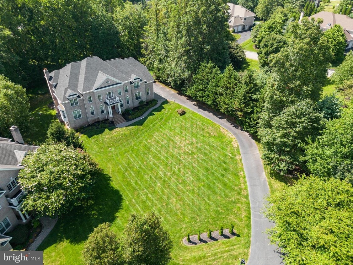 898 Falls Manors Ct, Great Falls, VA 22066 House Rental in Great