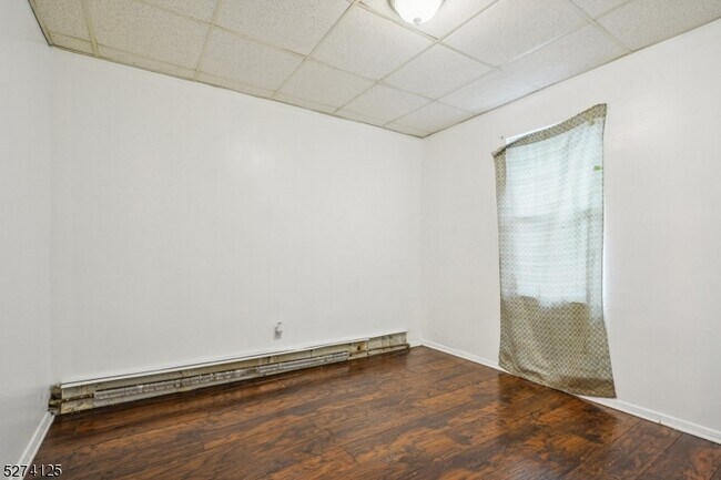 Building Photo - 139 Brookside Ave