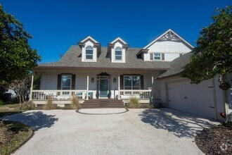 Building Photo - 500 Turnberry Ln