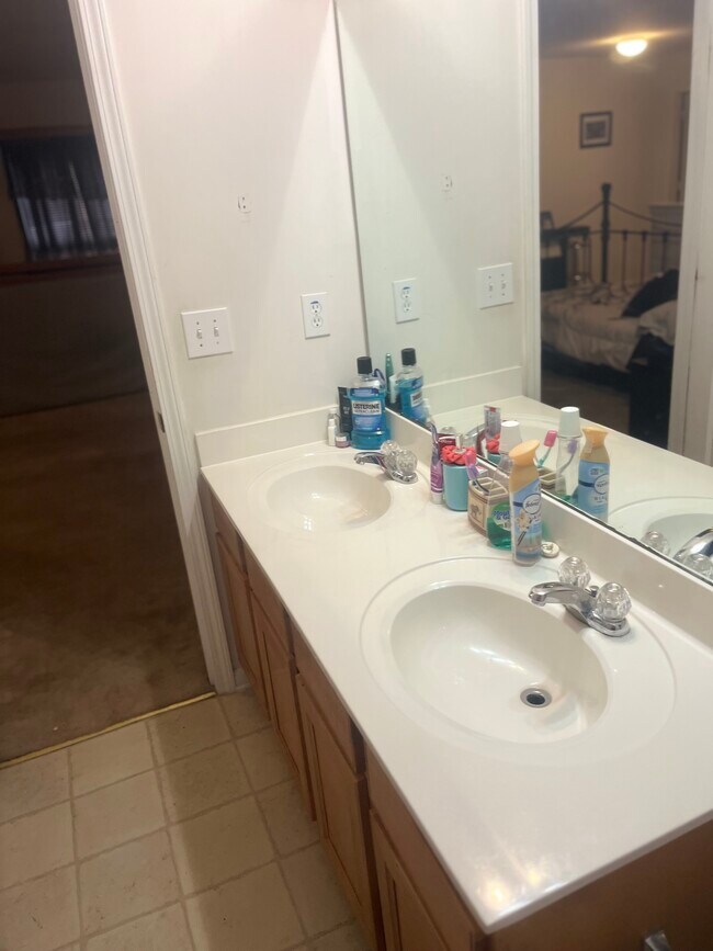 Foto del edificio - 5146 Morrow Ln