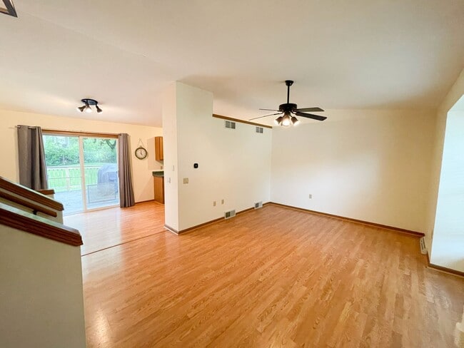 Foto del edificio - 2820 Warner Ln