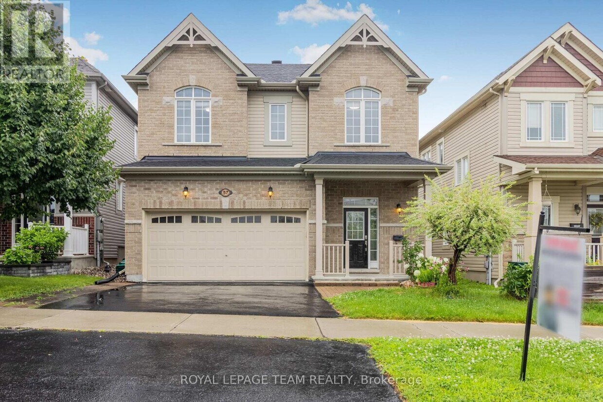 Photo principale - 57 Crownridge Dr