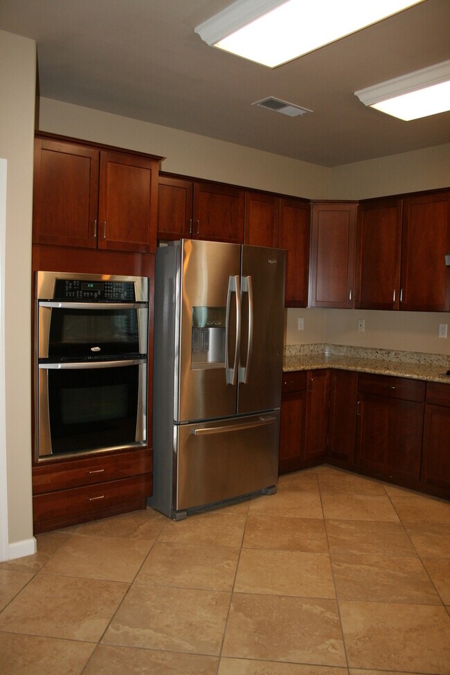 Foto del edificio - 12606 Willowdale Dr