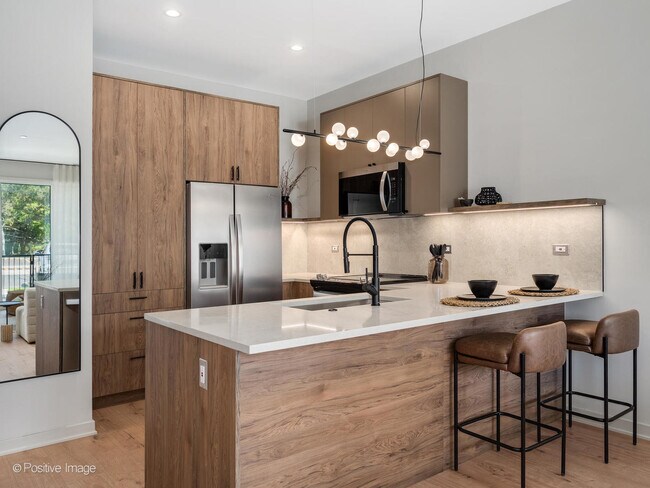 Foto del edificio - 1235 N Ashland Ave