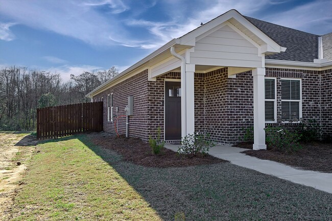 Building Photo - Available 6/19/26