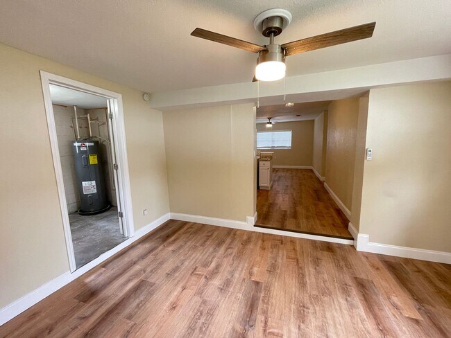 Building Photo - STUNNING 3 Bedroom, 1 Bathroom Home in Orl...