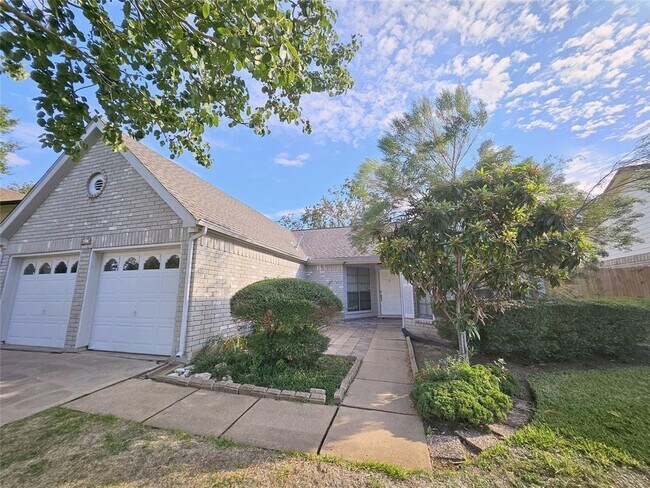 Building Photo - 4414 Waterfall Way