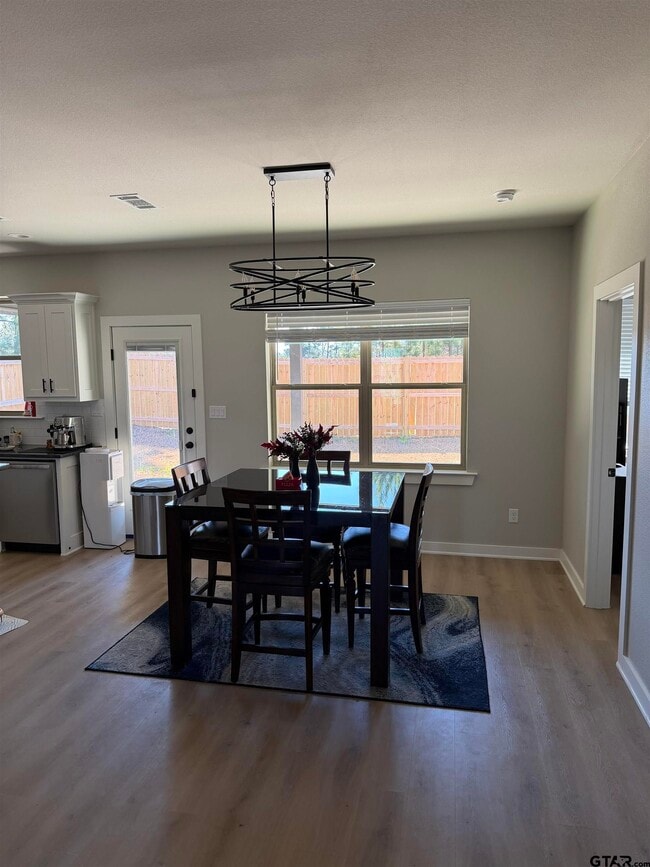 Building Photo - 11201 County Rd 166