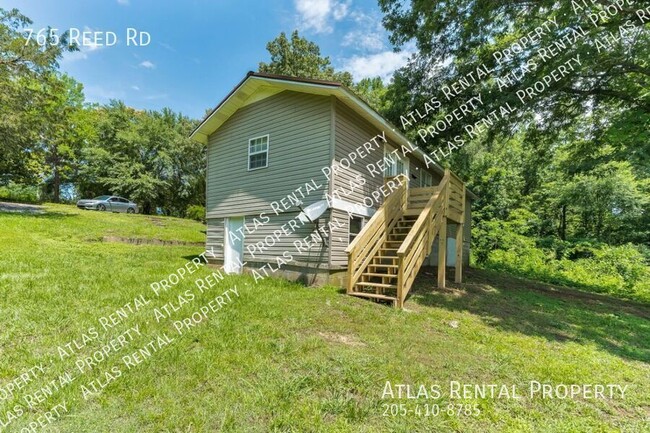 Building Photo - 765 Reed Rd