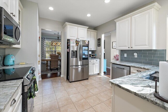 Foto del edificio - 2157 Summerwood Dr