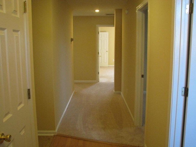 Building Photo - 3285 Royal Troon Dr