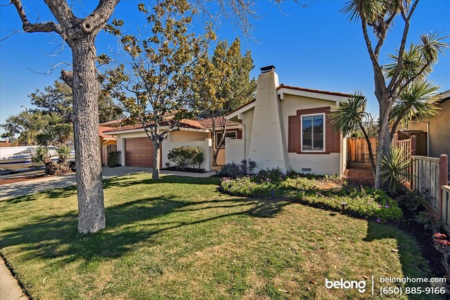 Building Photo - 814 Lusterleaf Dr