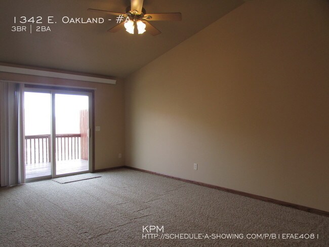 Foto del edificio - 1342 E Oakland St