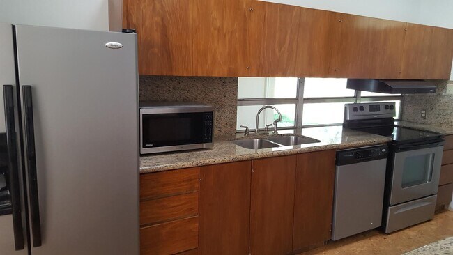 Foto del edificio - 609 Beverly Dr