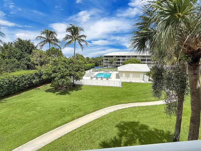 Foto del edificio - 2601 Village Blvd